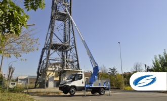 piattaforma con cestello telescopica 23T