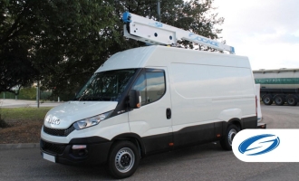 Furgone con cestello 12VT IVECO