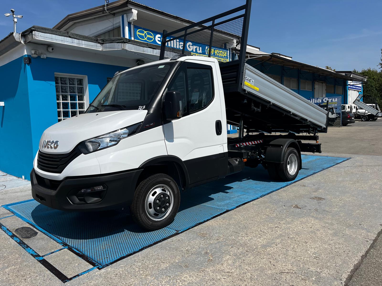 camion con cestello ForSte 20D speed Socage